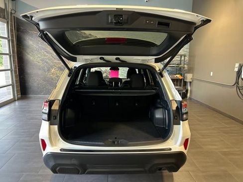 Used 2026 Subaru Forester Premium AWD/4WD image 29