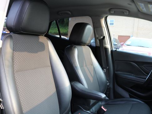 Used 2019 Buick Encore Preferred w/ Safety Package FWD image 44