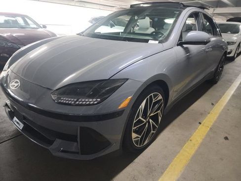 Used 2025 Hyundai Ioniq 6 Limited RWD image 5
