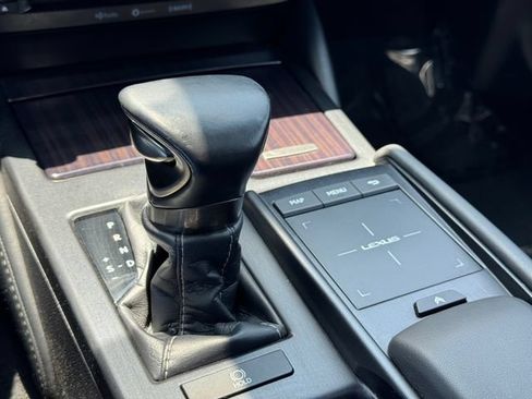 Used 2019 Lexus ES 350 w/ Accessory Package FWD image 17