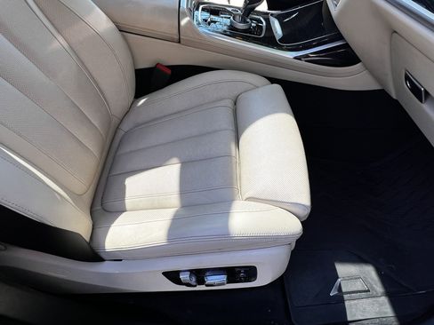 Used 2021 BMW X7 M50i AWD/4WD image 45