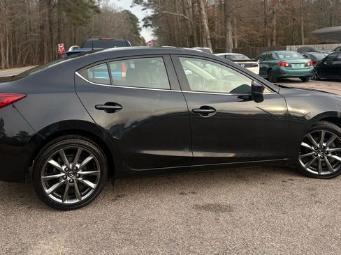 Used 2018 MAZDA MAZDA3 Touring image 44