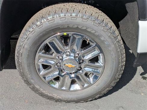New 2026 Chevrolet Silverado 3500 High Country w/ Technology Package image 35