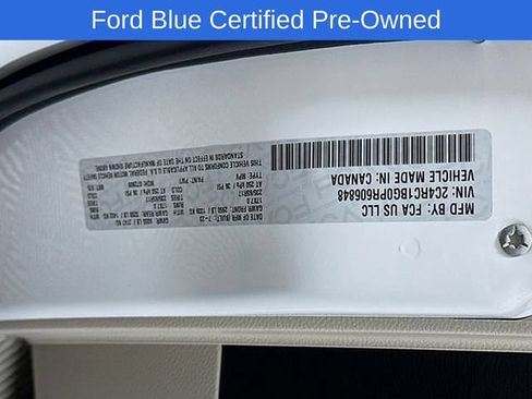 Used 2023 Chrysler Pacifica Touring-L FWD image 35