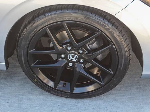 Used 2022 Honda Civic Sport image 14
