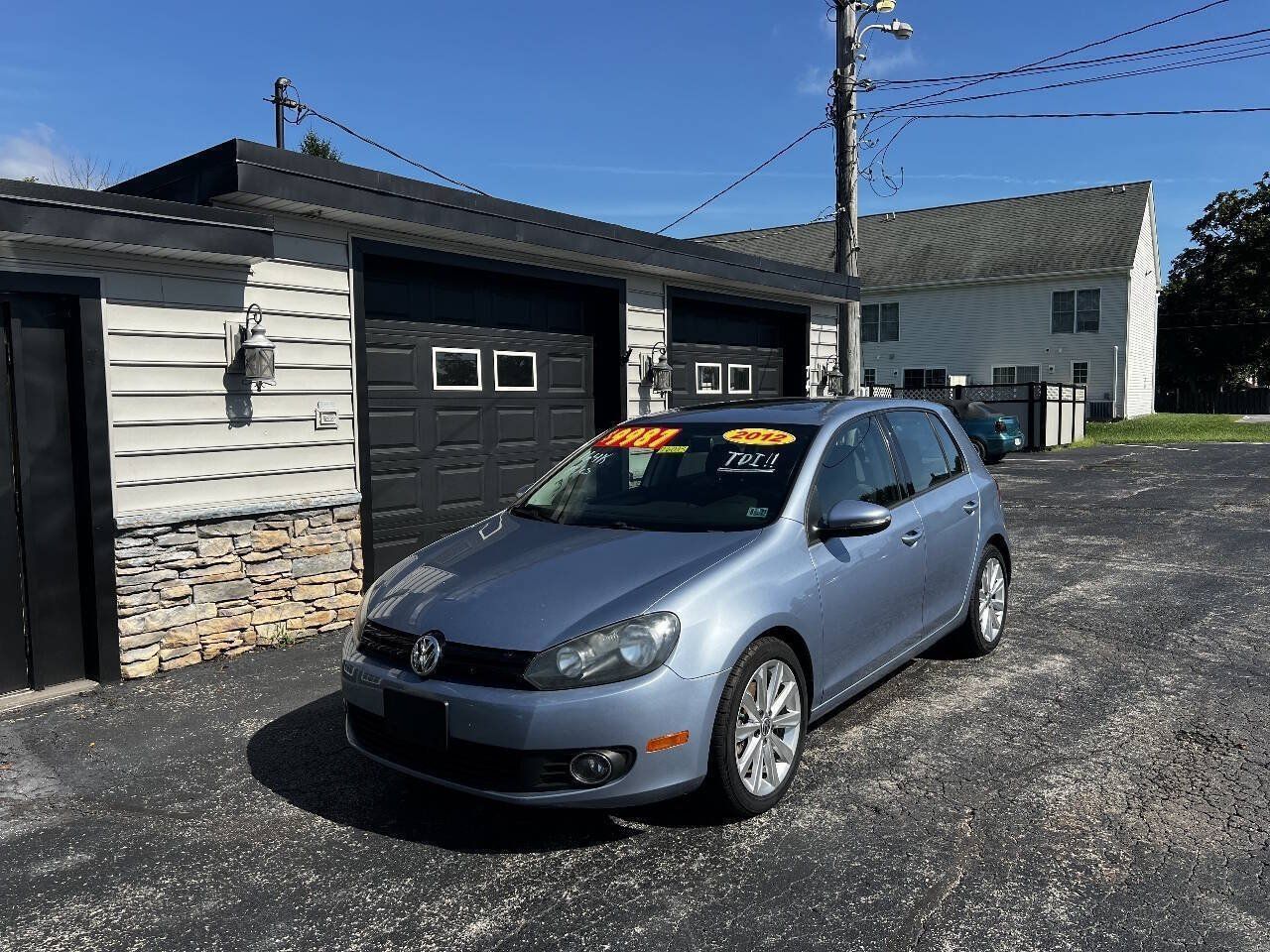 Used 2012 Volkswagen Golf TDI FWD image 2