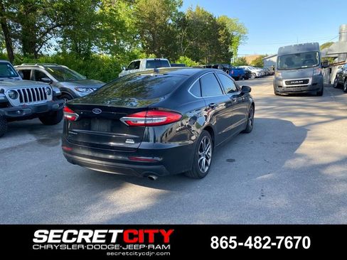 Used 2019 Ford Fusion SEL FWD image 5