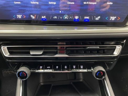 New 2026 Chevrolet Traverse LT image 6