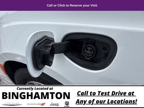 Used 2023 Chrysler Pacifica Limited image 37