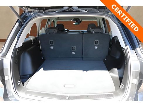 Used 2024 Jeep Grand Cherokee Limited image 17