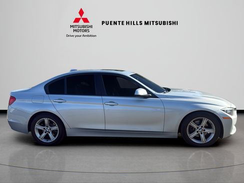 Used 2013 BMW 328i Sedan RWD image 4