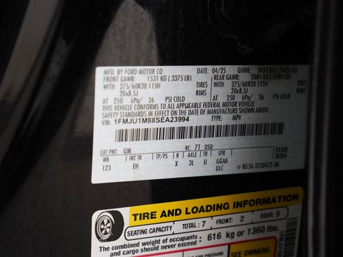 Used 2025 Ford Expedition Platinum AWD/4WD image 33