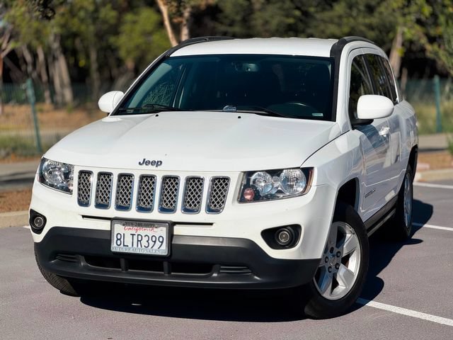 Used 2017 Jeep Compass Latitude FWD image 6