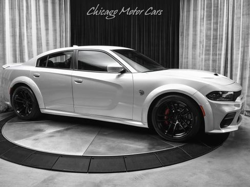 Used 2020 Dodge Charger SRT Hellcat image 6