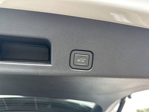 New 2026 Chevrolet Traverse LT w/ LPO, Floor Liner Package image 50