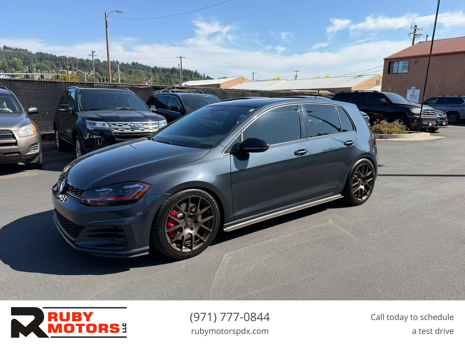Used 2021 Volkswagen GTI SE FWD image 1