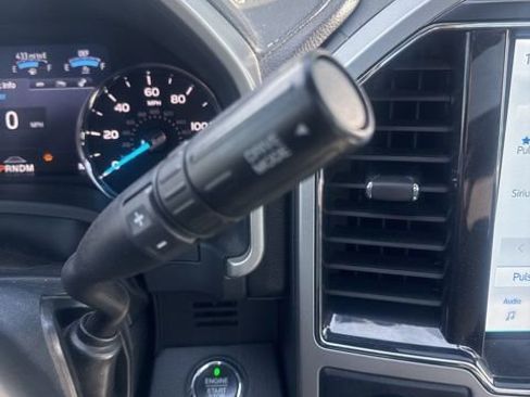 Used 2022 Ford F250 Lariat w/ Lariat Ultimate Package image 25