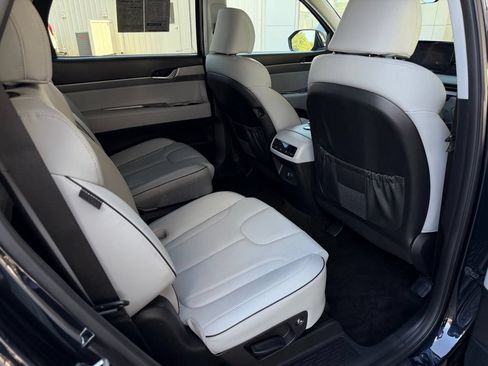 Used 2025 Hyundai Palisade SEL AWD/4WD image 19