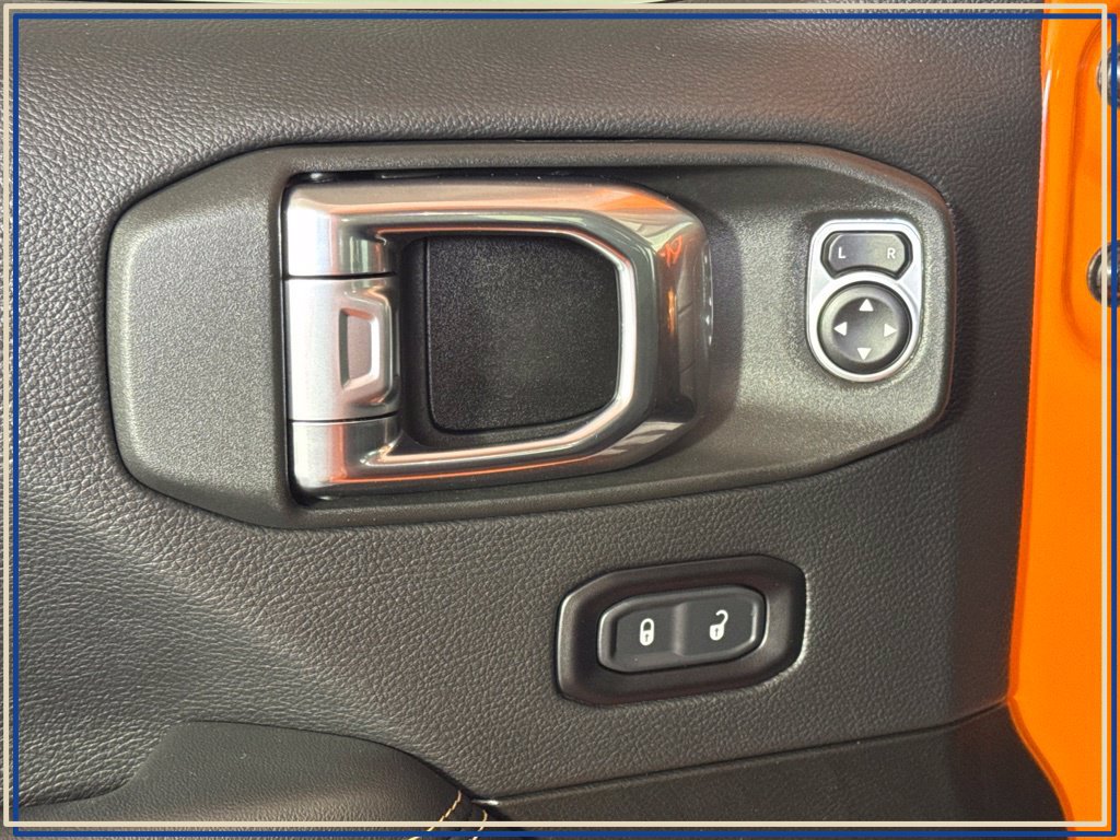 Certified 2025 Jeep Gladiator Sport AWD/4WD image 38