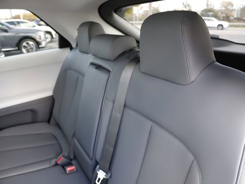 New 2026 Hyundai Ioniq 5 SEL image 18