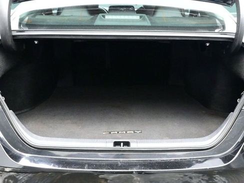 Used 2019 Toyota Camry LE image 13
