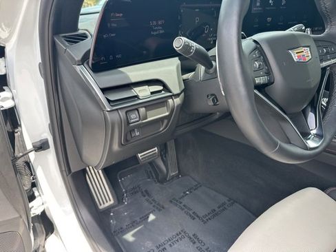 Used 2025 Cadillac CT5 Sport image 13