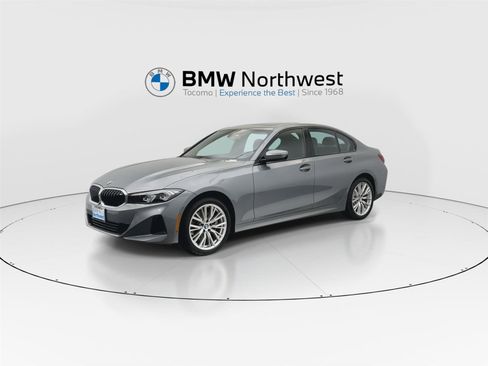 Used 2023 BMW 330i xDrive Sedan w/ Premium Package AWD/4WD image 9