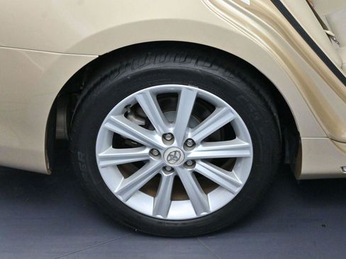 Used 2012 Toyota Camry XLE image 29