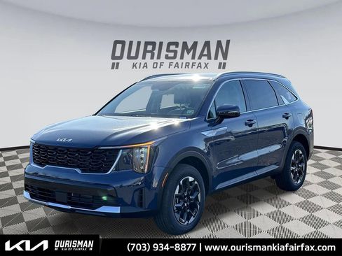 Certified 2025 Kia Sorento S w/ Panoramic Sunroof Package image 27