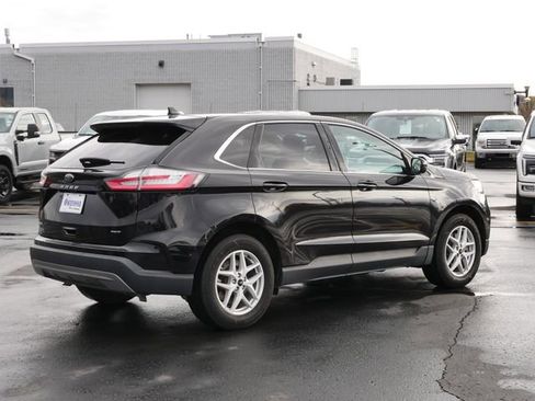 Used 2023 Ford Edge SEL image 4