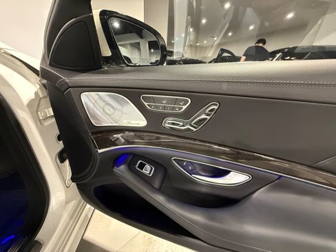 Used 2016 Mercedes-Benz S 550 Sedan image 41
