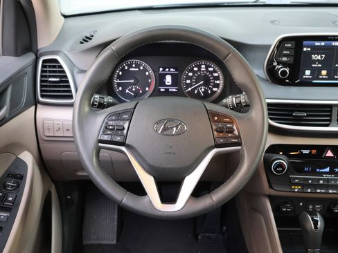 Used 2020 Hyundai Tucson Limited image 16