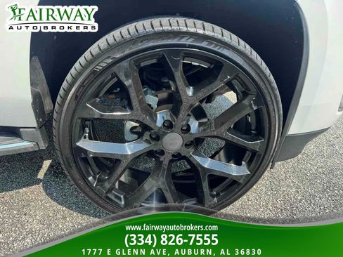 Used 2016 Cadillac Escalade ESV Luxury RWD image 38