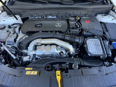 Used 2026 Mercedes-Benz GLB 250 4MATIC image 10