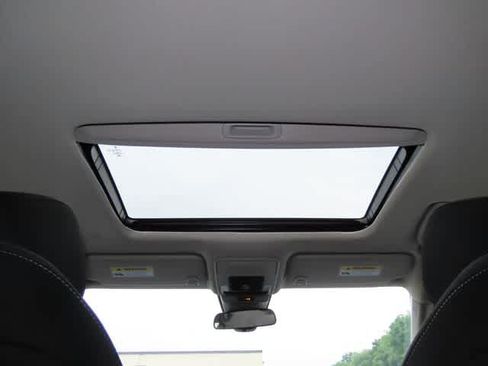 Used 2024 Honda Accord EX image 21