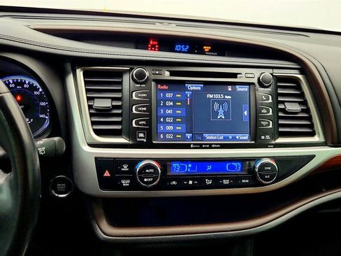 Used 2018 Toyota Highlander Limited image 20