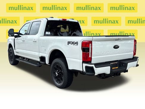 New 2026 Ford F250 Lariat w/ Black Appearance Package AWD/4WD image 11