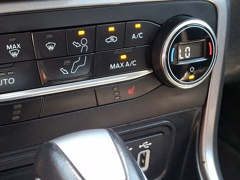 Used 2019 Ford EcoSport SE w/ SE Convenience Package FWD image 26