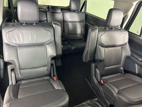 New 2026 Ford Expedition Max Platinum w/ Driver's Package image 30