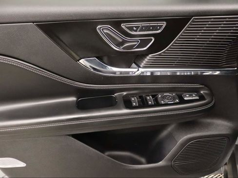 Used 2022 Lincoln Corsair Reserve w/ Equipment Group 201A image 19