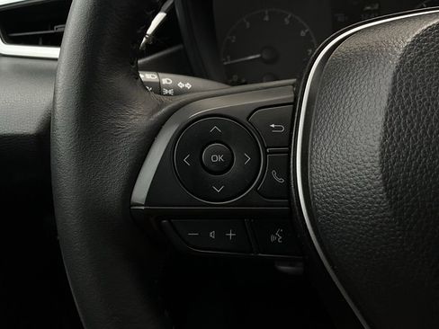 Used 2025 Toyota Corolla SE image 31