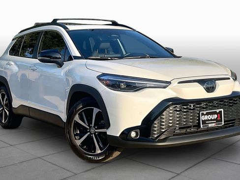 Used 2025 Toyota Corolla Cross AWD Hybrid image 3