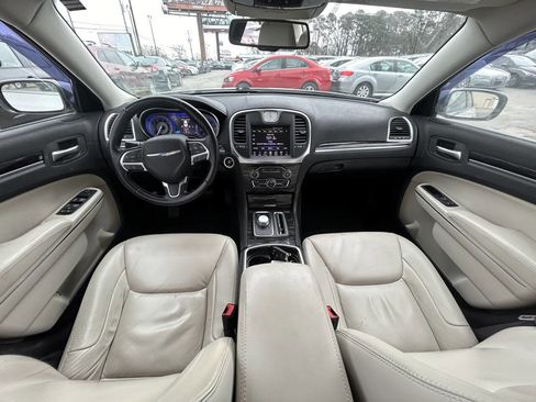 Used 2015 Chrysler 300 Limited image 15