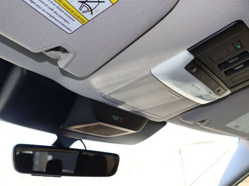 Used 2023 Nissan Pathfinder SL w/ SL Premium Package FWD image 29