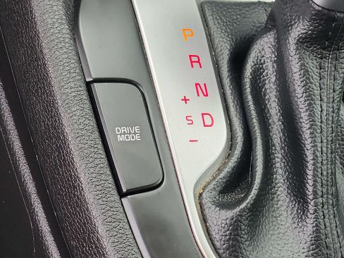 Used 2023 Kia Forte LXS w/ LXS Technology Package FWD image 23