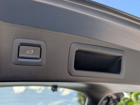 Used 2024 MAZDA CX-5 Carbon Edition image 11