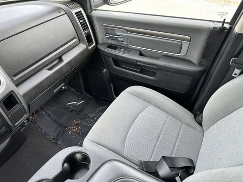 Used 2024 RAM 1500 Classic SLT AWD/4WD image 17