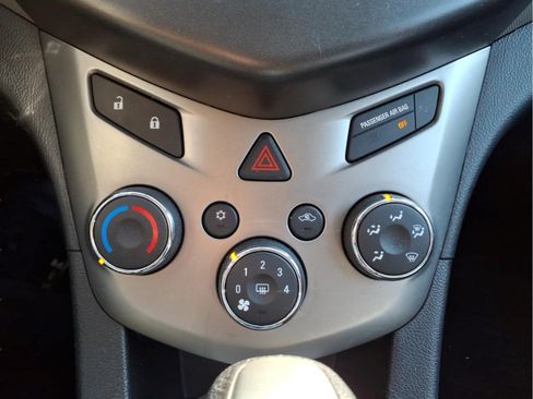 Used 2014 Chevrolet Sonic LT FWD image 14