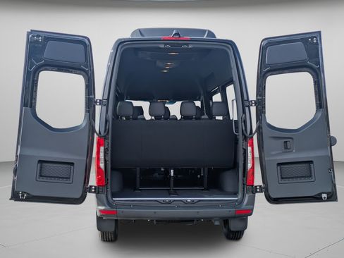 New 2025 Mercedes-Benz Sprinter 2500 image 8