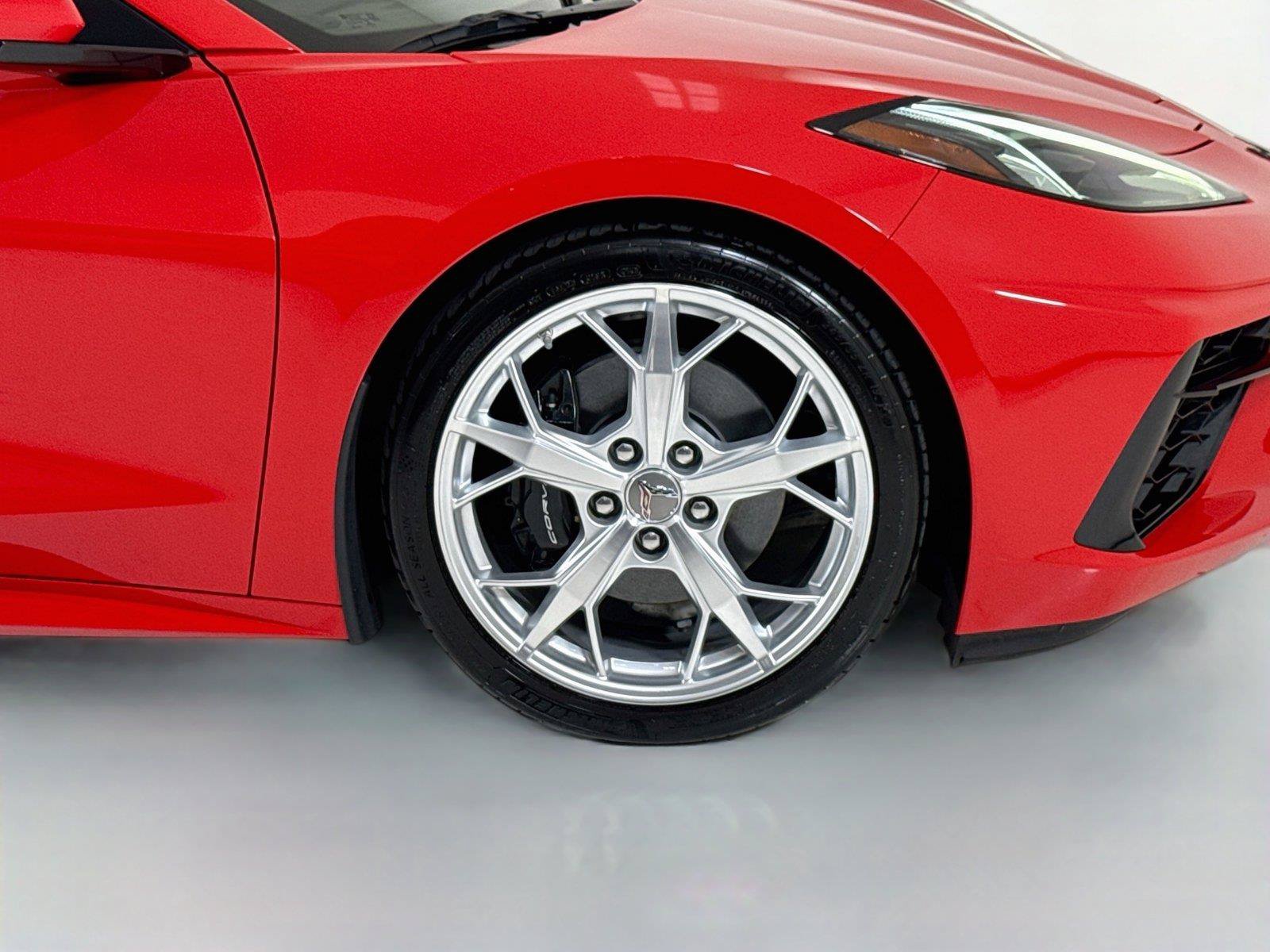Used 2020 Chevrolet Corvette Stingray Coupe w/ 1LT RWD image 37